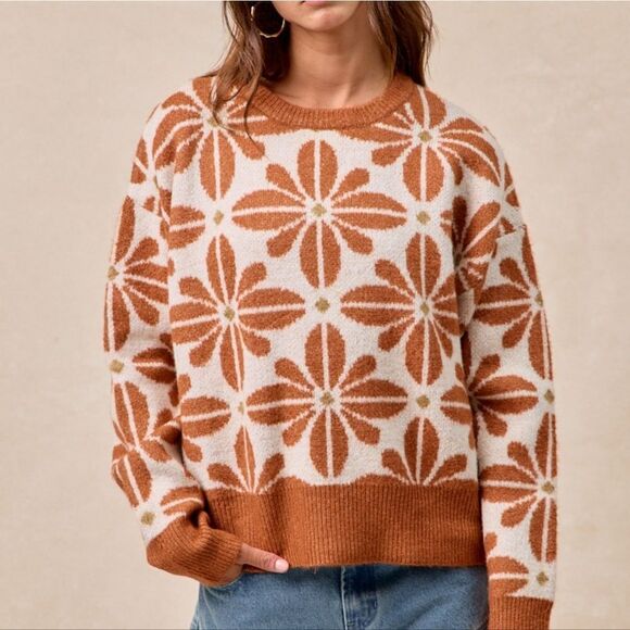 🎁25% Off Bundles🎁  Cozy Fall Floral Long Sleeve Sweater Camel sz Medium [6-8] - Picture 6 of 9